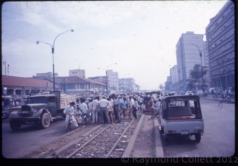 Đại lộ Hàm Nghi.