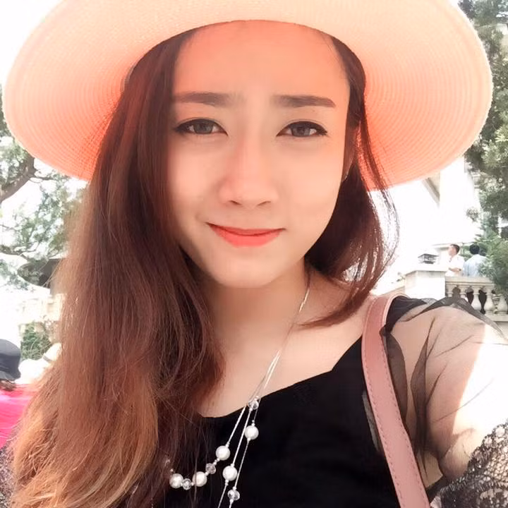 Cô gái mang hai dòng máu Việt – Lào chia sẻ rằng sau khi hoàn thành chương trình học ở Việt Nam cô sẽ trở về Lào làm việc. Tuy vậy, Ket Ko Son sẵn sàng trở lại Việt Nam nếu có thời gian rảnh vì mảnh đất này đã trở nên quá quen thuộc với mình.