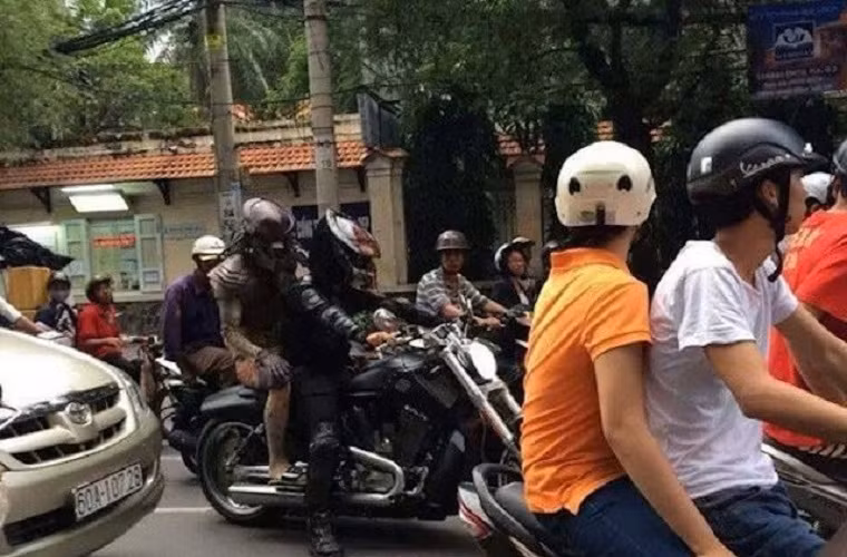 Nhìn như... người ngoài hành tinh