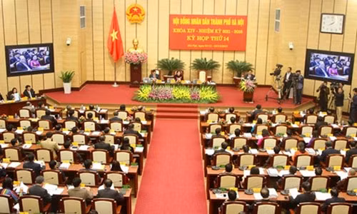 Chuan bi mien nhiem 3 pho chu tich UBND TP Ha Noi