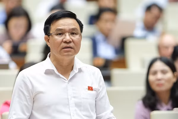 San luong dau khi cac mo chu dao dang suy giam sau