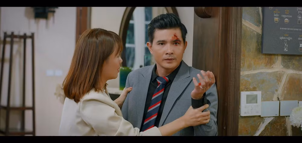 Quang Su bi nem bat, tat lat mat trong 