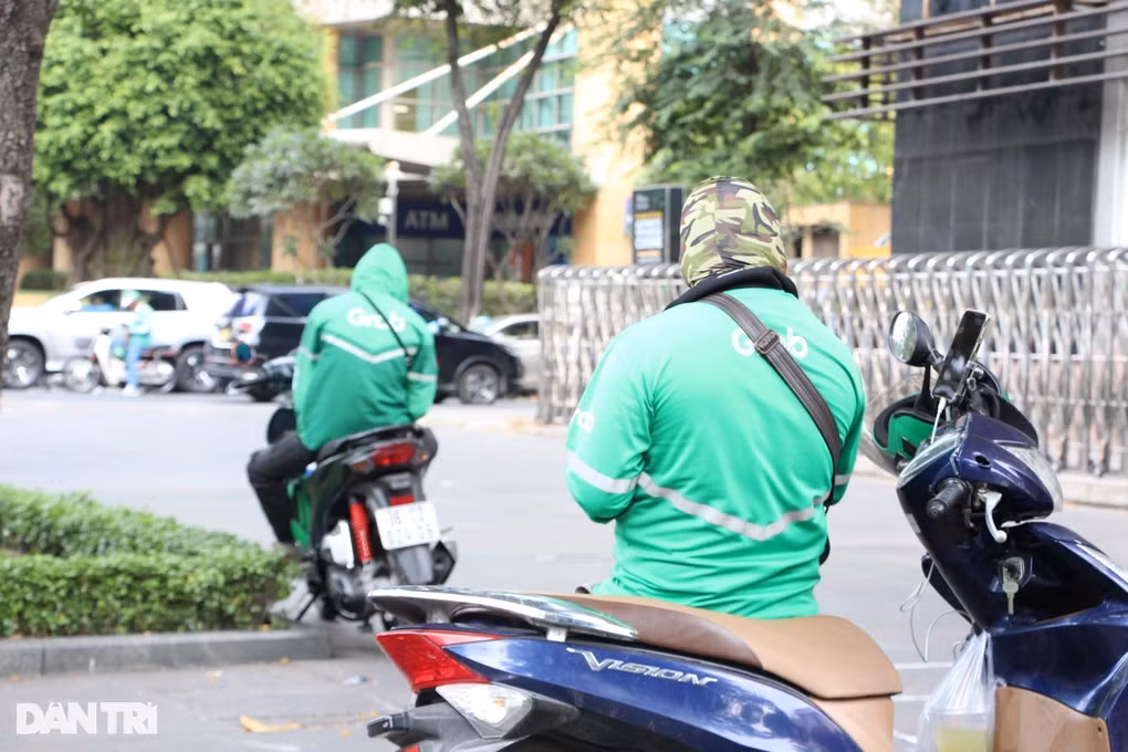 Nhieu tai xe xe om cong nghe vo mong