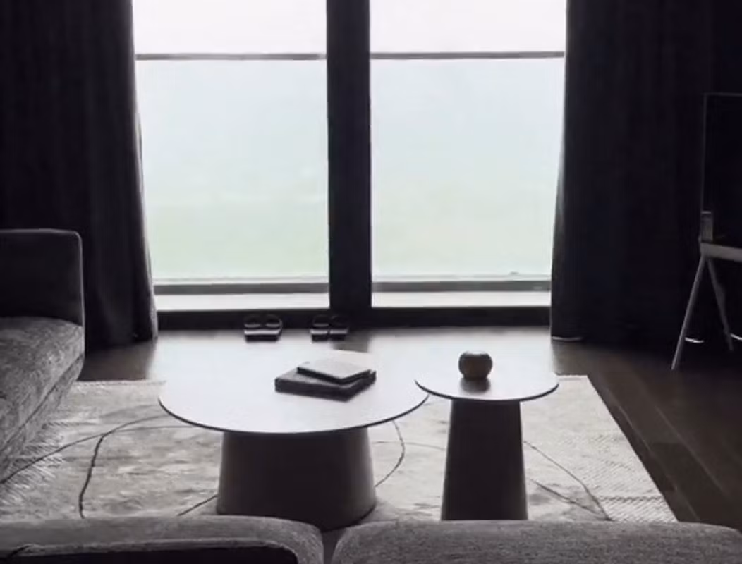 Trước đó, trong một clip trên TikTok cá nhân, Midu từng hé lộ hình ảnh căn nhà tân hôn, được cư dân mạng hết lời khen ngợi. Ảnh: chụp màn hình TikTok