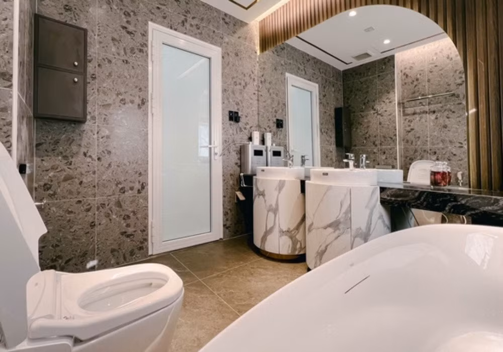 Nội thất trong nhà được vợ chồng Thu Trang - Tiến Luật chọn từ thương hiệu lớn có giá thành đắt đỏ. Ảnh: Vietnamnet