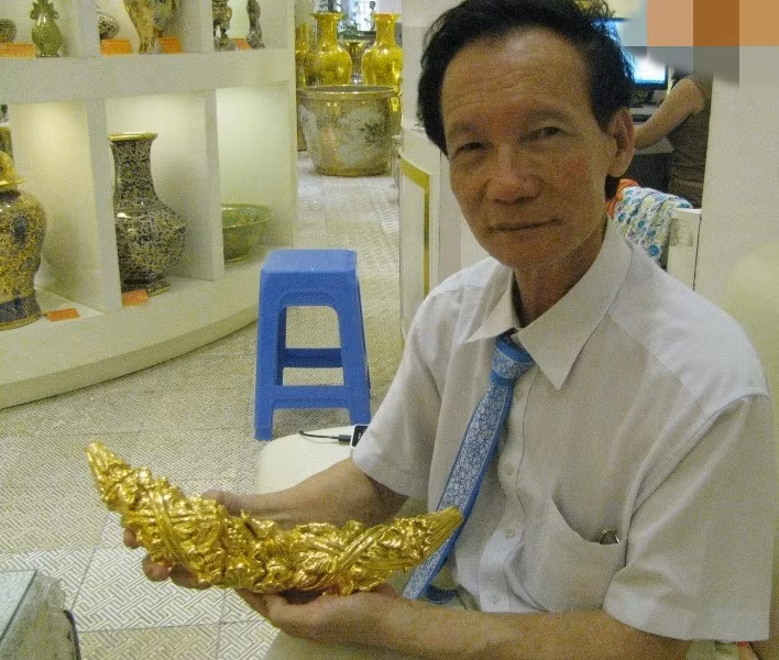 Đang ở đỉnh cao của danh vọng, tiền bạc, đại gia Hải "đồ cổ" bất ngờ sa cơ lỡ vận. Dù 4 lần vào tù ra tội nhưng ông vẫn nuôi ý chí làm giàu. Ảnh: Internet