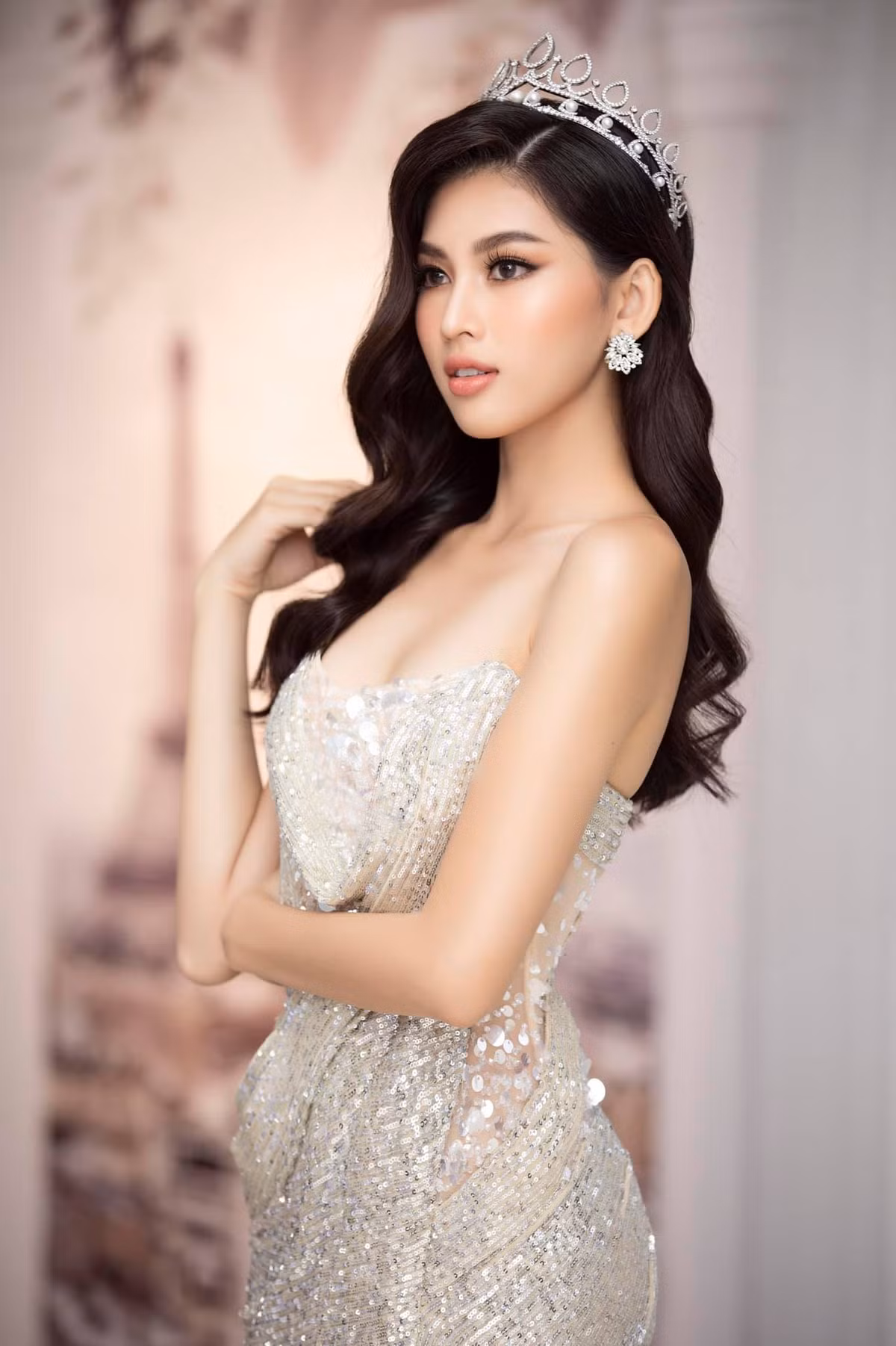  Á hậu Ngọc Thảo hiện là sinh viên trường Đại học Công nghệ TP HCM . Ngoài danh hiệu Á hậu 2 HHVN 2020, Ngọc Thảo đồng thời xuất sắc đoạt giải thưởng phụ Người đẹp Biển HHVN 2020.