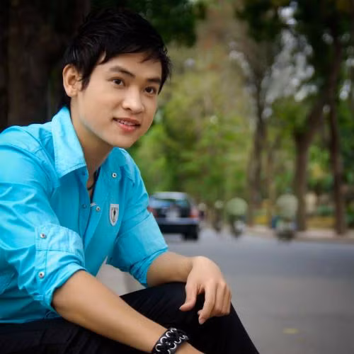 Ve dep trai cua dien vien Duy Khoa “Mua hoa tim lai”-Hinh-2
