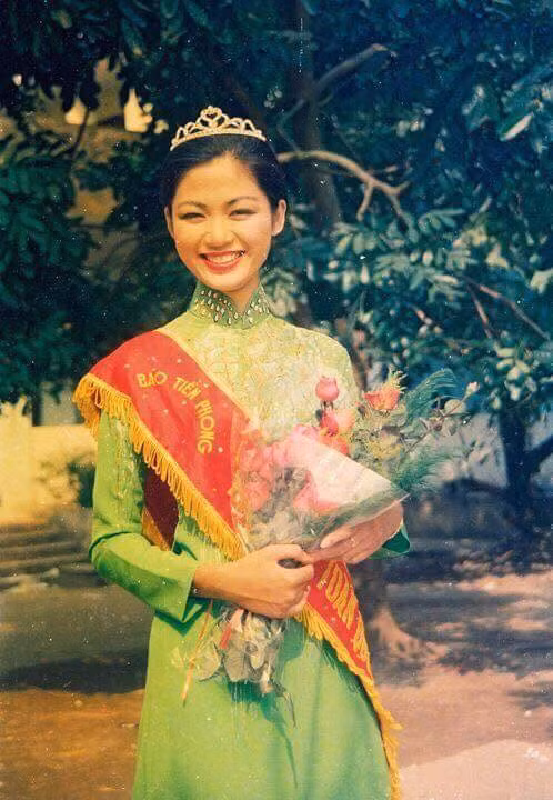 Nhan sac Hoa hau Thu Thuy sau 27 nam dang quang