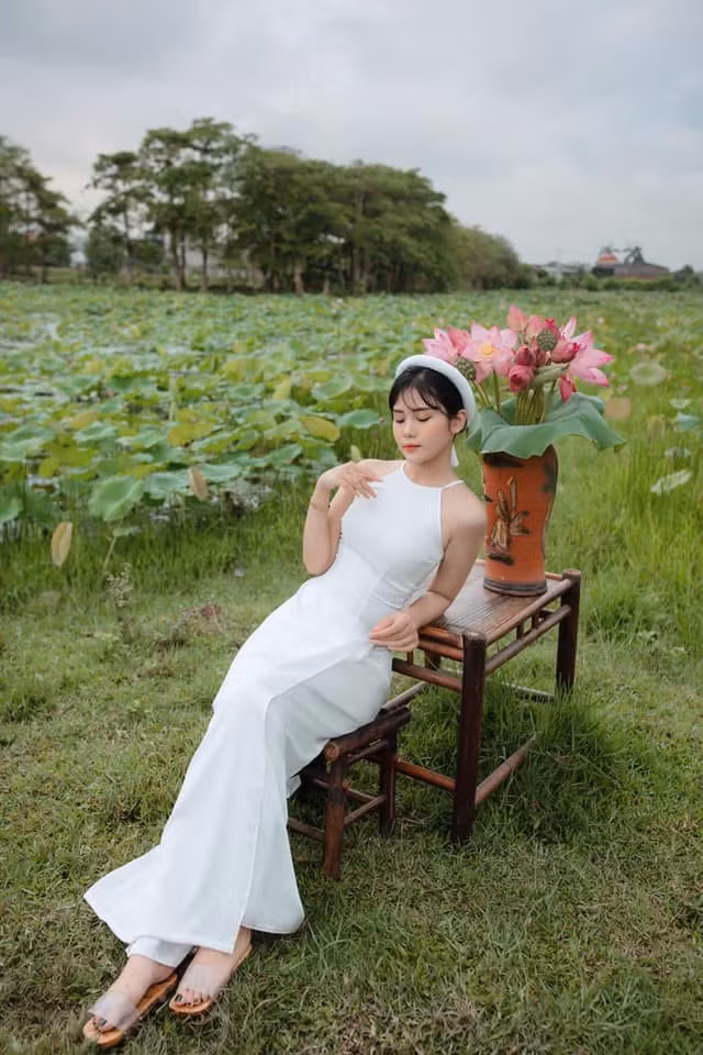 Bố mẹ ly hôn từ khi Hân Huyền còn nhỏ, cô bé sống với bố từ bé đến giờ.