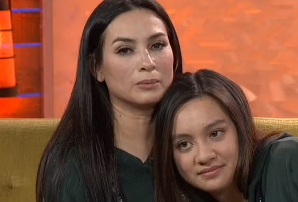 Sau 4 năm mẹ công khai, Wendy Phạm nhận được thiện cảm của nhiều người nhờ tài sắc, lối sống tự lập và khá giản dị dù có mẹ là người nổi tiếng.