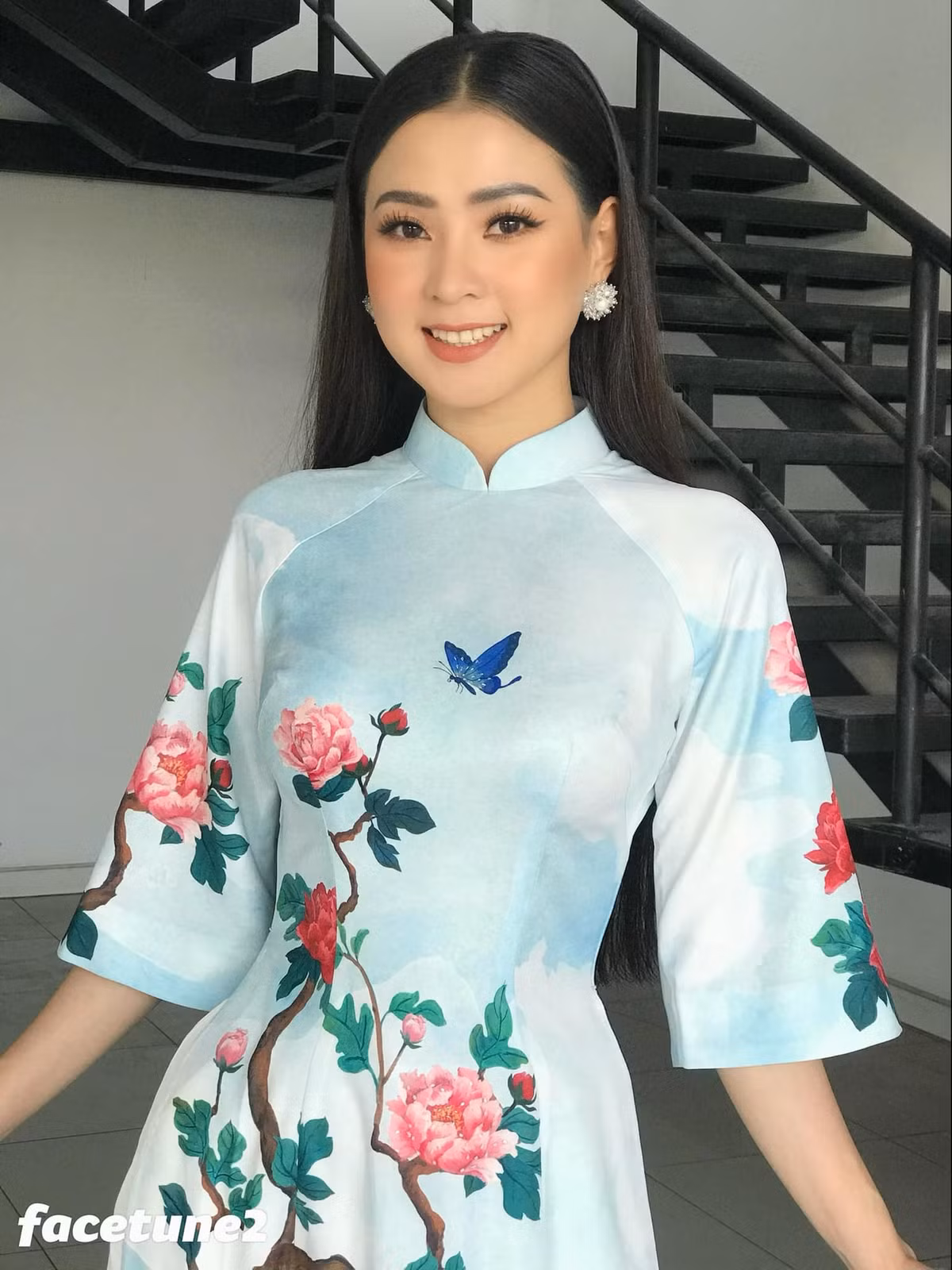 Trong những lần chia sẻ với báo chí, Thiên Hương bày tỏ đang hạnh phúc trong mối quan hệ tình cảm với Minh Luân.