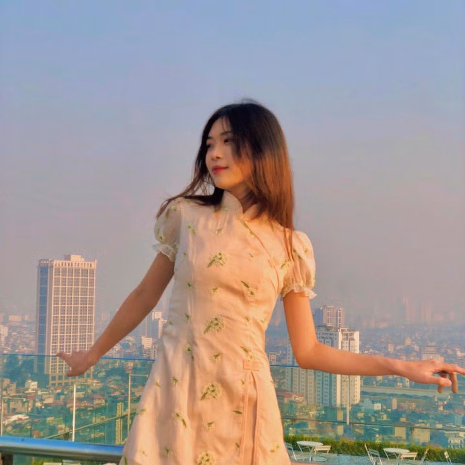 Dù có bố là người nổi tiếng nhưng con gái diễn viên Tiến Minh lại có cuộc sống khá kín tiếng.