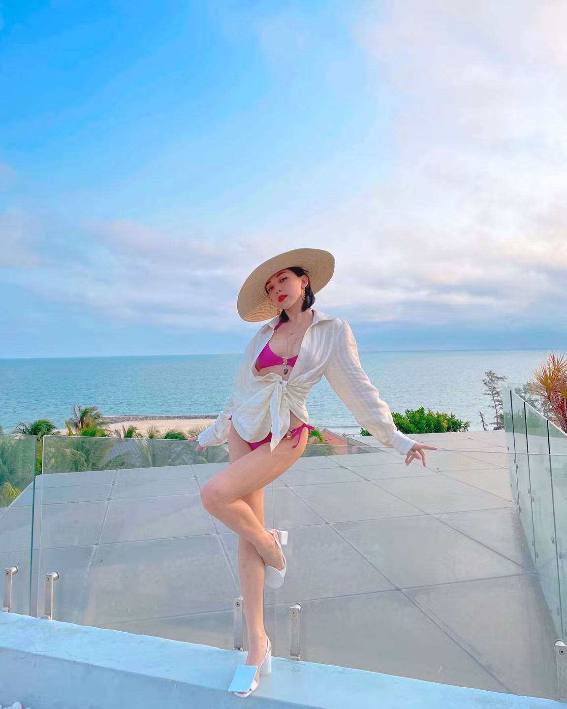 Tận hưởng cuộc sống giàu sang lại được ông xã đầu tư cho không gian tập luyện riêng bảo sao Tóc Tiên ngày càng nhuận sắc sau kết hôn.