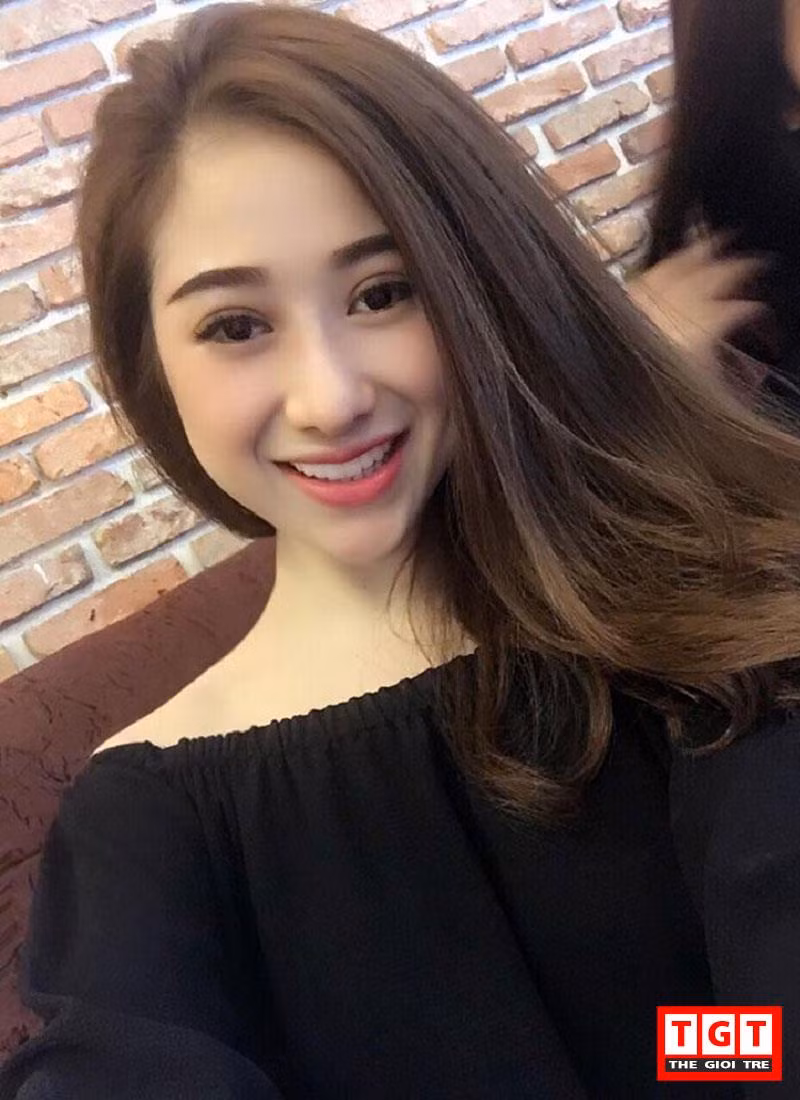 Tích góp được số vốn kha khá Miu Miu bắt đầu tìm hiểu về mặt hàng mỹ phẩm trắng da. Sau một thời gian cần mẫn tìm hiểu về nguồn hàng, thị trường cũng như giá cả, cô bạn quyết định đầu tư buôn bán mặt hàng mỹ phẩm trắng da dành cho chị em phụ nữ. Khởi nghiệp từ nguồn vốn ít ỏi nhưng giờ đây Miu Miu cho biết trung bình mỗi tháng công việc kinh doanh online của cô cũng mang về cho cô chủ trên dưới 100 triệu đồng doanh thu mỗi tháng. Tuy vậy, cô nàng vẫn chưa thực sự hài lòng và không ngừng cố gắng để có thể đạt được thành công cao hơn trong tương lai.