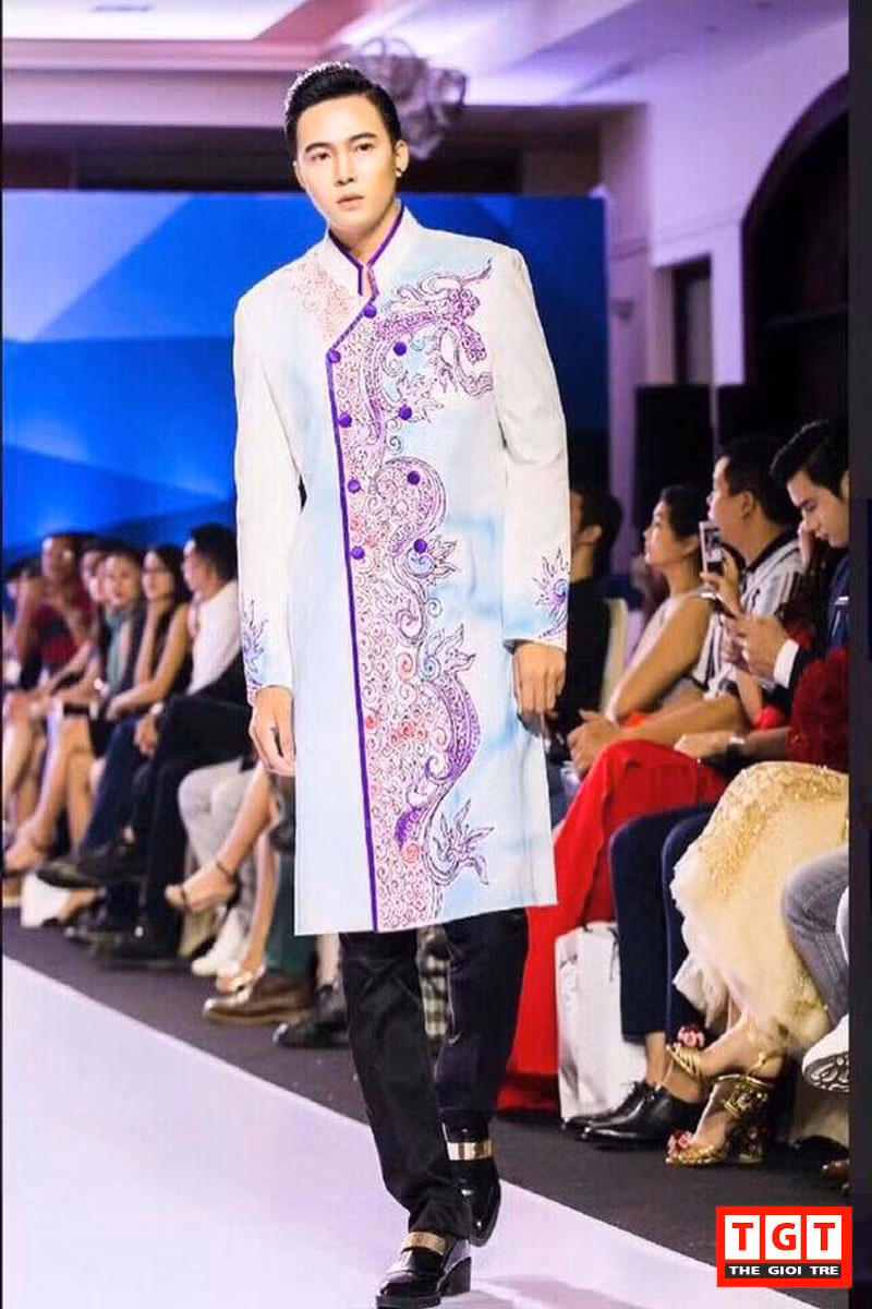 Sau khi tốt nghiệp, Chun đã đi theo con đường người mẫu, anh chàng điển trai cũng nhận được khá nhiều show diễn lớn nhỏ, tham gia nhiều chương trình có tiếng phải kể tới như Duyên dáng áo dài 2017 do sở du lịch thành phố Hồ Chí Minh tổ chức.