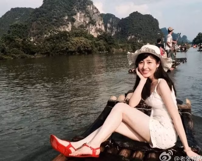 Ngoài giờ lên lớp, giáo viên cũng có cuộc sống bình thường như bao người khác.
