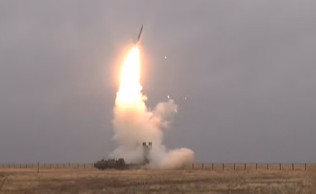 Ông nói thêm rằng không chỉ máy bay trinh sát của NATO đang hoạt động trên Biển Đen, mà còn cả máy bay ném bom chiến lược của Mỹ. Tháng 9/2020, các máy bay ném bom của Mỹ đã mô phỏng các cuộc tấn công bằng tên lửa hành trình nhằm vào Nga lần đầu tiên trên Biển Đen và các chuyến bay do thám của liên minh gần bán đảo Crimea đã tăng 61% so với cùng kỳ năm ngoái.