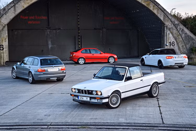 Trải qua 30 năm và 5 thế hệ, dòng xe ôtô BMW M3 luôn chỉ được bán ra với 3 phiên bản thân xe là coupe, sedan và mui trần. Tuy nhiên trong lịch sử, BMW đã từng "thửa riêng" nhiều phiên bản M3 độc đáo khác và phải tới ngày nay, thông tin chi tiết về chúng mới được hãng tiết lộ đầy đủ nhất.