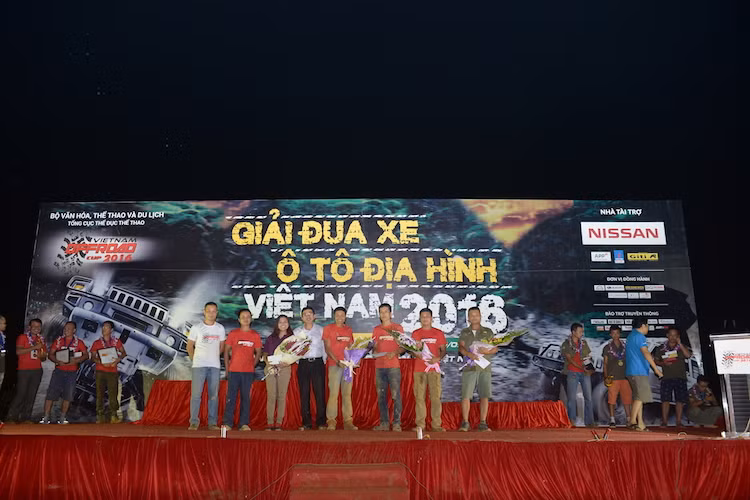 Bên cạnh những người chiến thắng ở 3 phân hạng chính, các giải thưởng phụ dành cho những người chơi và đội chơi khác cũng đã được trao ngay trong buổi tối Chủ Nhật, khép lại một mùa giải VOC sôi động, quyết liệt và bất ngờ.