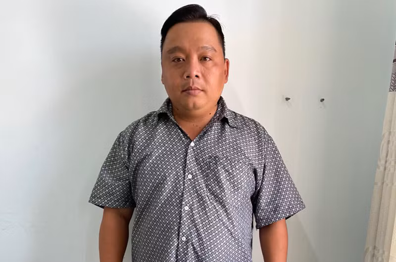 Nhung “sieu lua” gia danh cong an 