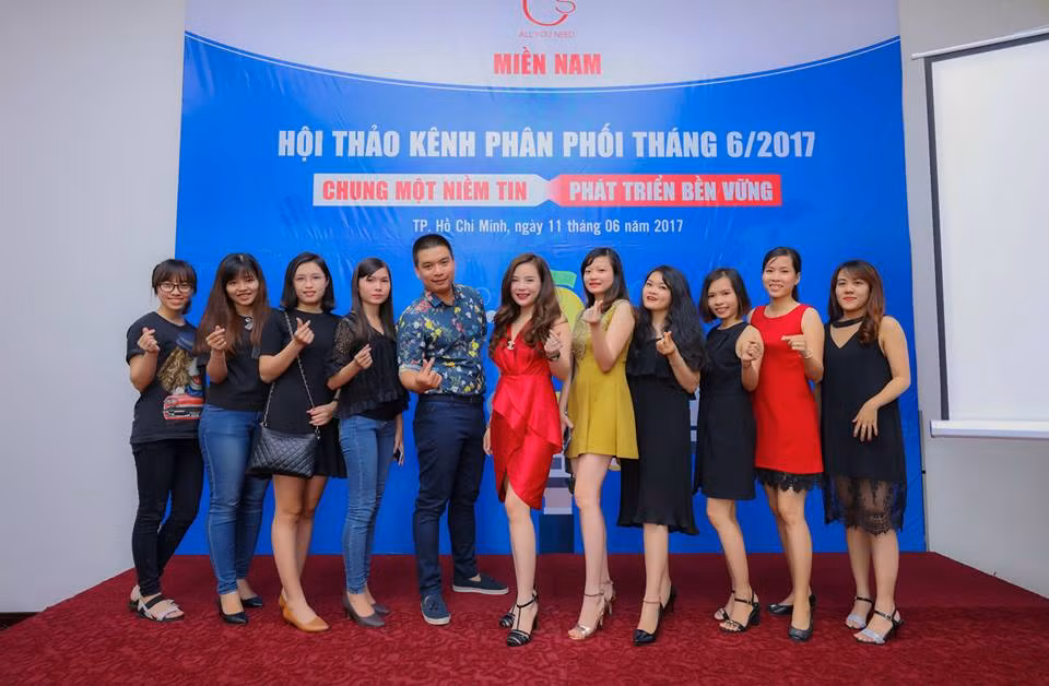 Ba chu lo my pham 11 ty du do "ba me bim sua" bang chieu tro gi?-Hinh-5