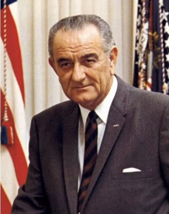Tổng thống Lyndon B. Johnson.
