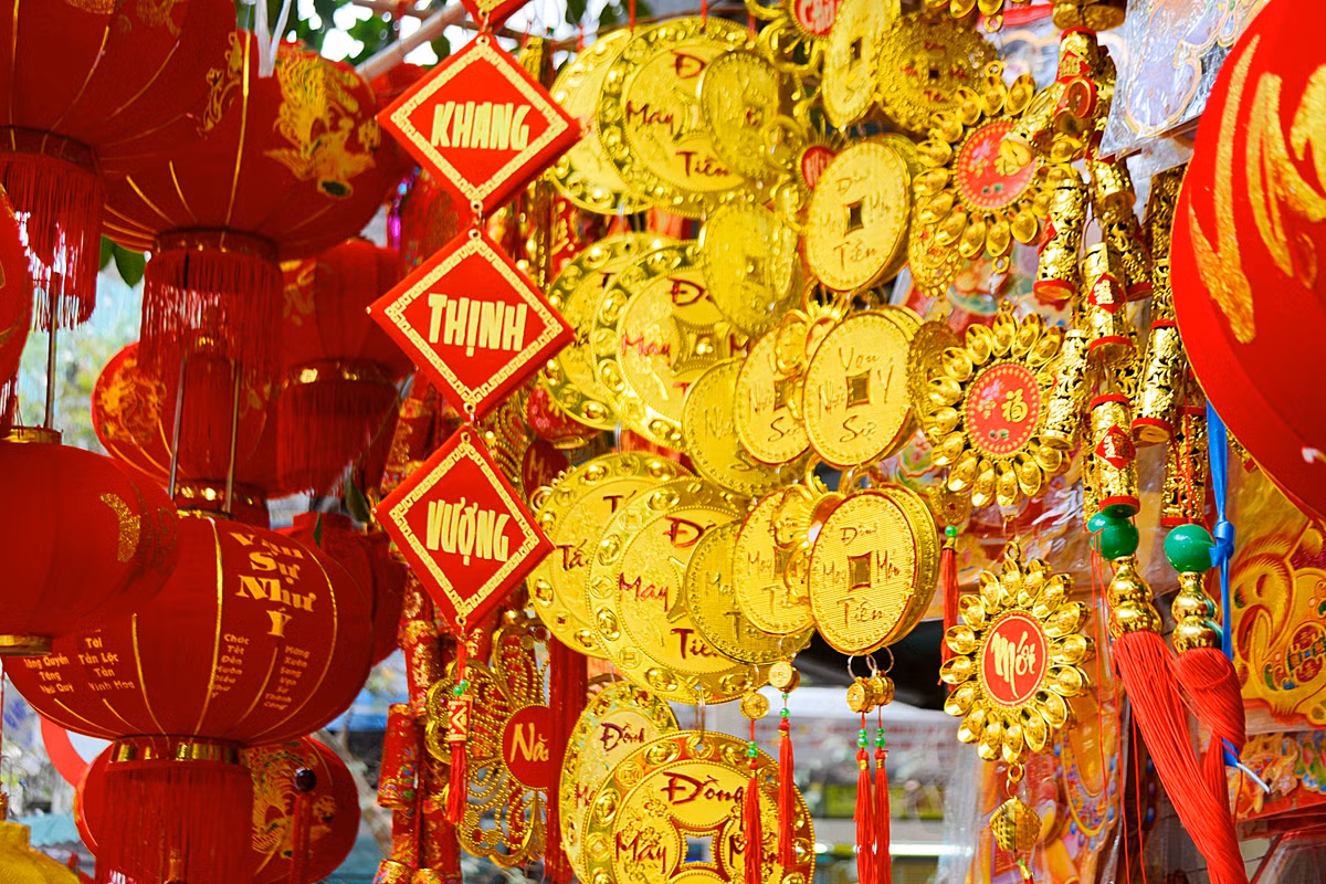 Tiền vàng rực rỡ cho năm mới tài lộc dồi dào.