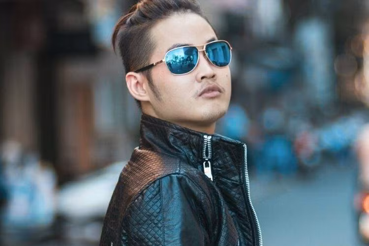 Mới đây, Thanh Duy Idol cũng đã tiết lộ lý do anh ít khi chia sẻ về em trai và Trần Phương cũng không chủ động nói mình là em Thanh Duy. (Ảnh: Facebook nhân vật)