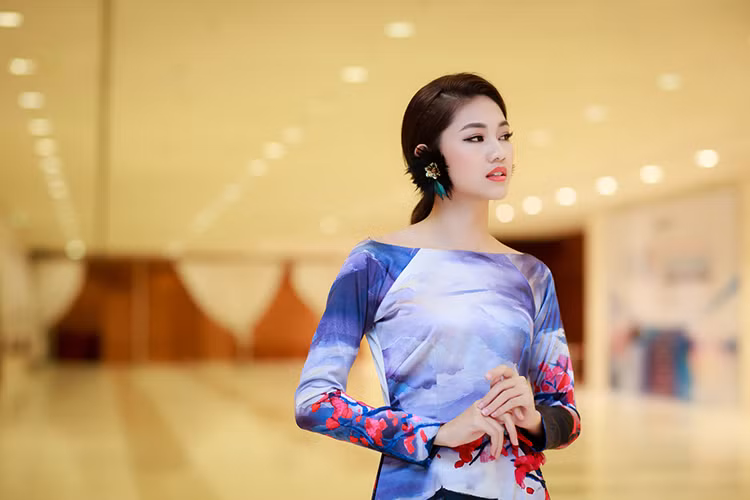 Phong cách thời trang cá tính và nổi loạn của Ngô Thanh Thanh Tú tại sự kiện thực sự tạo được dấu ấn. 