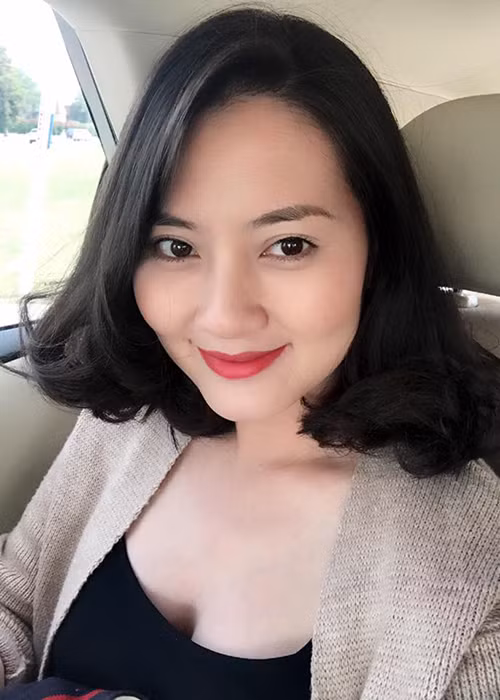 Trên trang cá nhân, Ngọc Lan còn tạo một album để lưu giữ hình ảnh của mình và em bé trong bụng do Thanh Bình chụp. (Ảnh: Facebook nhân vật)