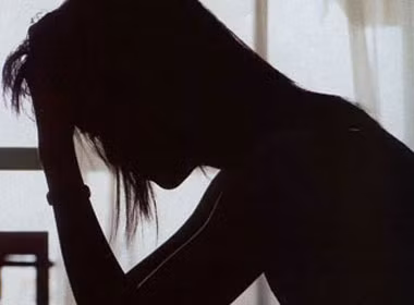 Tranh cãi gay gắt về dịch vụ phá thai trả góp Tranh cai gay gat ve dich vu pha thai tra gop