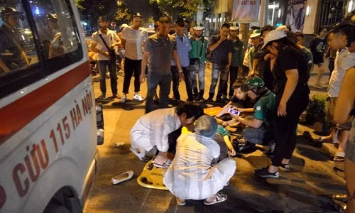 Tai xe xe cuu thuong gay tai nan bo chay da trinh dien