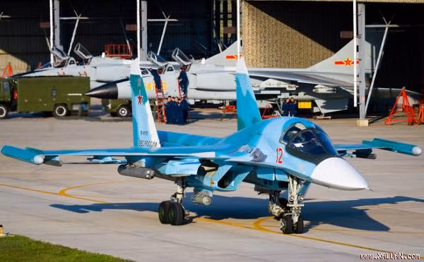 Vừa qua có tin đồn Trung Quốc đang đàm phán với Nga để mua tiêm kích bom Su-34. Vậy máy bay ném bom Su-34 có thể xuất hiện trong trang bị của Không quân Trung Quốc không?
