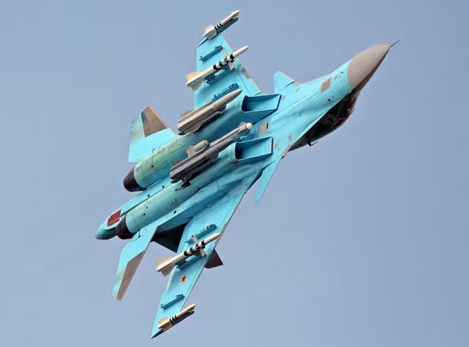 Từ những lý do trên, do vậy khó có khả năng Trung Quốc mua Su-34, mặc dù khả năng tiến công mặt đất, mặt biển của loại tiêm kích bom này vượt xa tính năng của các loại tiêm kích bom mà Trung Quốc hiện có trong biên chế.