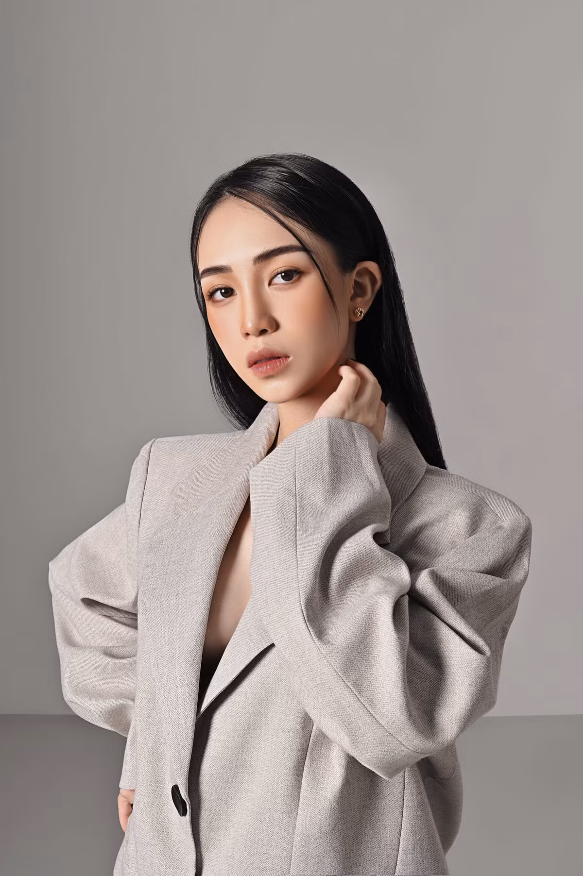 Cuộc hôn nhân hạnh phúc viên mãn khiến cho nàng hot girl luôn xinh đẹp và trẻ trung.