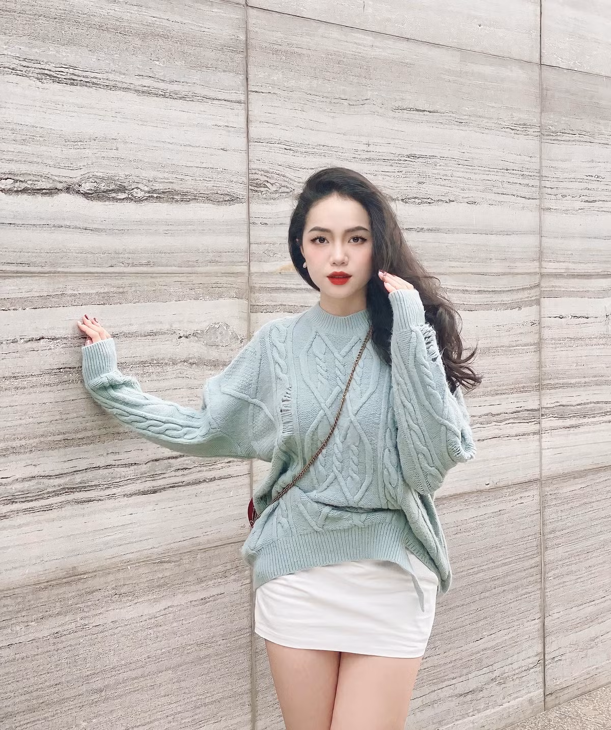 Ngoài việc học tập, Thiện Mỹ còn có sở thích đọc sách, làm đẹp và đi mua sắm.
