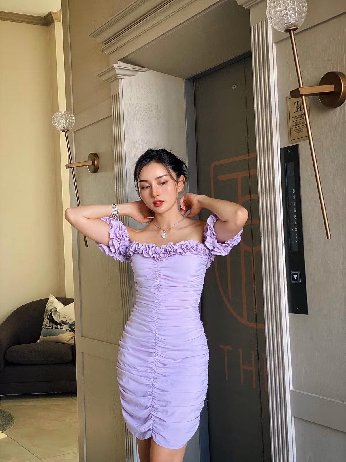 Ở thời điểm đó, cô nàng hot girl vô danh được cư dân mạng ưu ái gọi bằng cái tên "Phạm Băng Băng phiên bản Việt" vì ngoại hình hao hao giống nữ diễn viên hàng đầu Hoa ngữ. Ảnh: FBNV