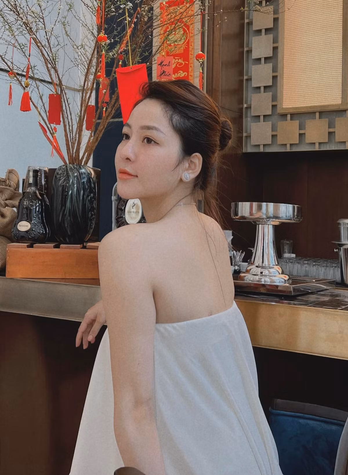 Dù giờ đây đã ra khỏi showbiz nhưng cộng đồng mạng vẫn không thể phủ nhận nhan sắc trời phú cùng vóc dáng ngày càng nuột nà của hot girl Trâm Anh.