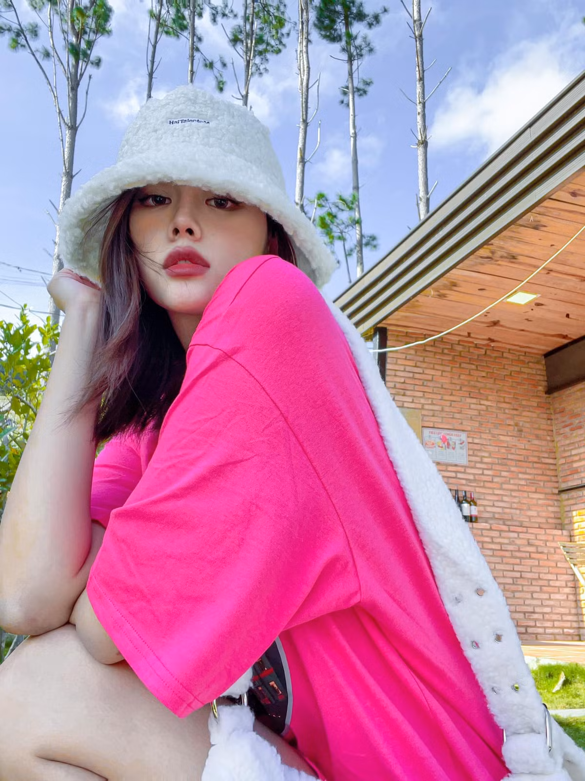 Hiện tại, dù chỉ mới ở tuổi 27 nhưng Huỳnh Tiên đã có trong tay khối tài sản cực "khủng", chạm được vào cái đích trong cuộc sống và sự nghiệp của mình.