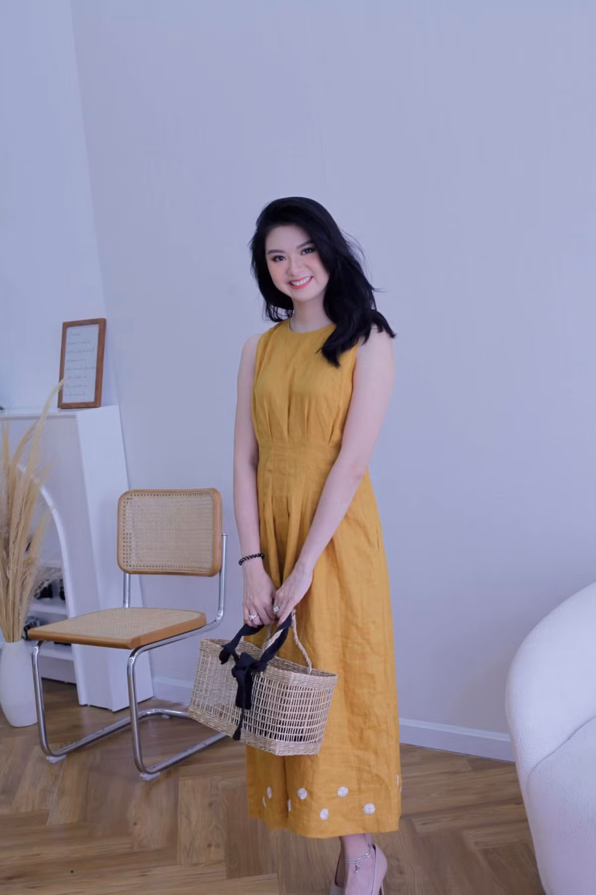 Được biết cô có tập nhảy để giảm cân, giữ dáng. Người đẹp không hề che giấu những vết rạn trên cơ thể mà tự hào khi là một người mẹ. Ảnh: FBNV