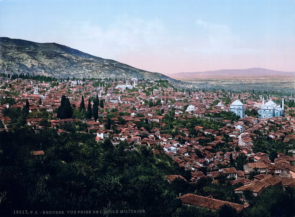 Nằm ở phía Nam vùng Marmara của Thổ Nhĩ Kỳ, Bursa và Cumalıkızık là hai địa danh nổi tiếng gắn với sự ra đời của đế quốc Ottoman (cũng được gọi là đế quốc Thổ Nhĩ Kỳ) trong lịch sử.