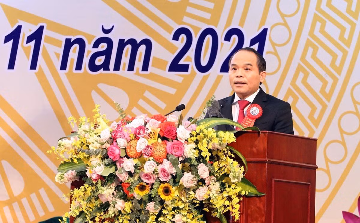  Bí thư Tỉnh ủy Lạng Sơn Nguyễn Quốc Đoàn làm Trưởng Ban Chỉ đạo phòng, chống tham nhũng, tiêu cực tỉnh Lạng Sơn. Ông Đoàn 47 tuổi, quê quán: Ninh Bình. 
