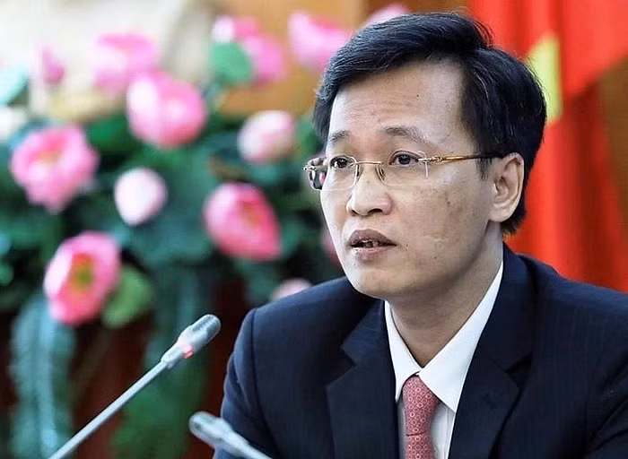  Bí thư Tỉnh ủy Hưng Yên Nguyễn Hữu Nghĩa làm Trưởng Ban Chỉ đạo phòng, chống tham nhũng, tiêu cực tỉnh. Ông Nghĩa 50 tuổi, quê quán Hà Nội, nguyên Phó trưởng Ban Kinh tế Trung ương.