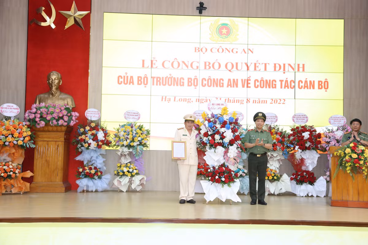 Dai ta Dinh Van Noi noi gi khi lam GD Cong an Quang Ninh?