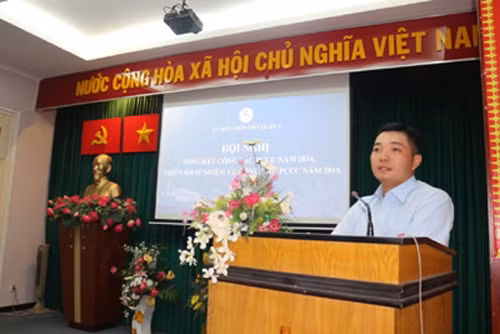 TP HCM co tan Chu tich quan tre nhat tu truoc toi nay