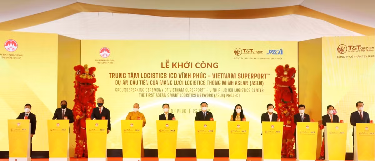 Tap doan T&T Group va doi tac Singapore khoi cong “sieu cang”