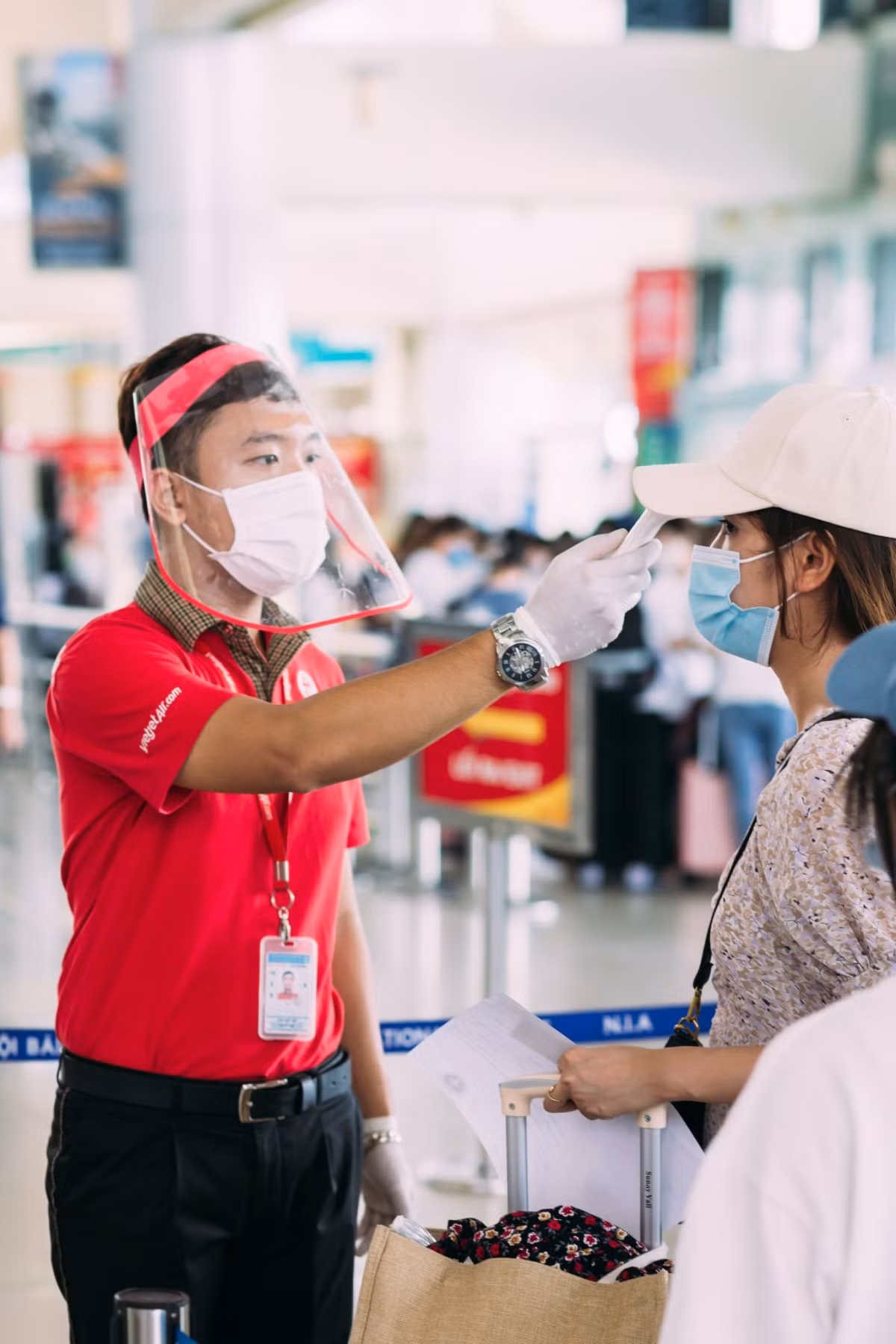 Mo lai 7 duong bay tu 10/10, Vietjet san sang don khach tren cac chuyen bay xanh, an toan phong chong dich benh-Hinh-2