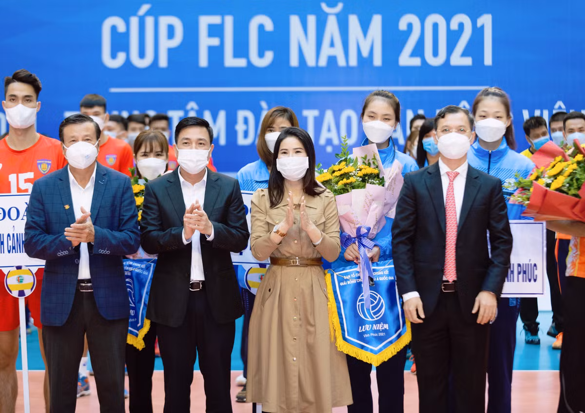 VCK Giai bong chuyen hang A Quoc gia cup FLC 2021: Hua hen nhieu kich tinh