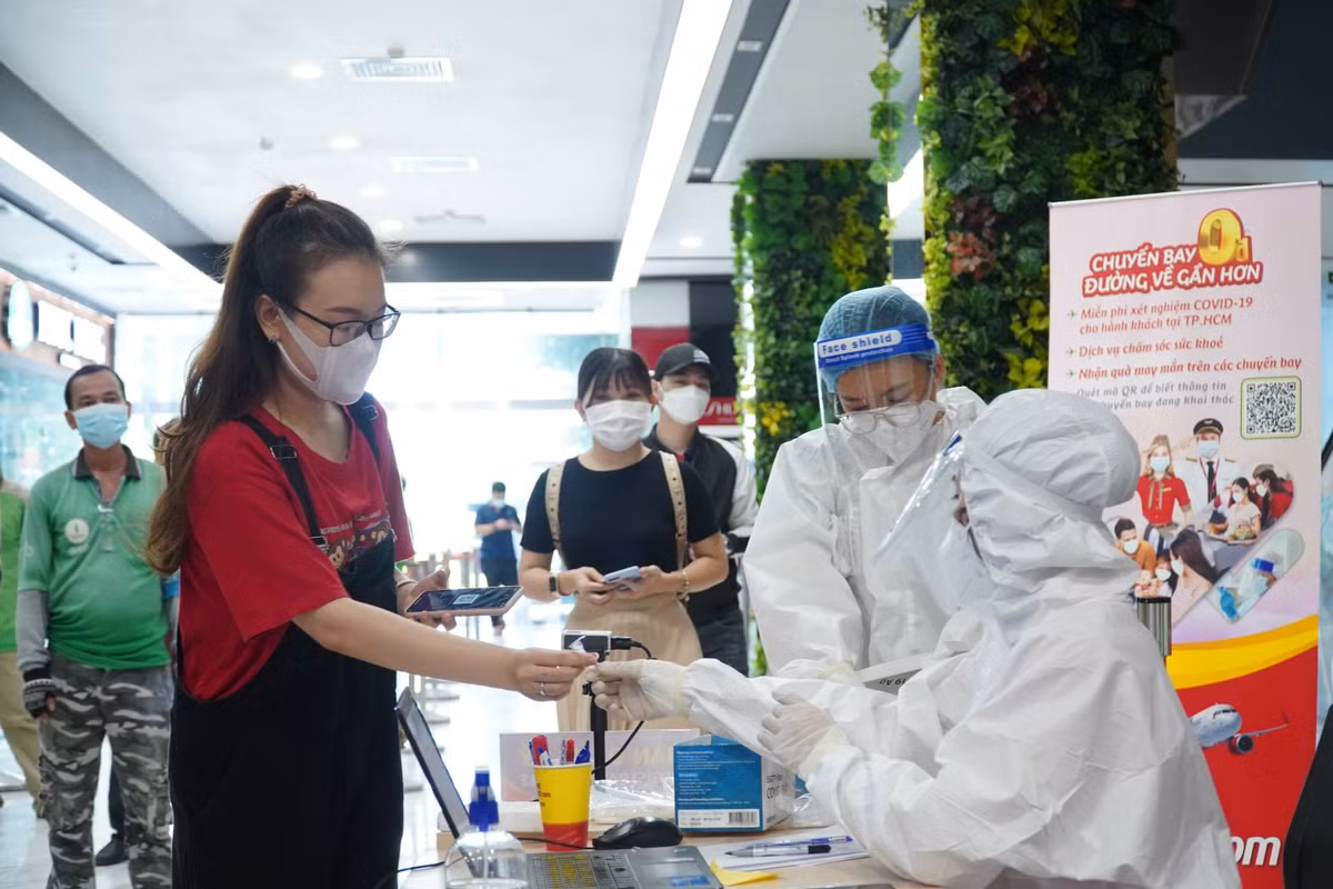 Tro lai voi bau troi, Vietjet mien phi xet nghiem Covid-19 cho tat ca khach hang khoi hanh tu TP.HCM-Hinh-3